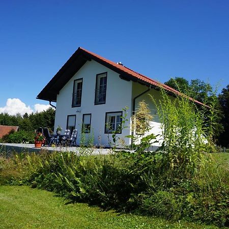 Ferienhaus Englburg In Absolut Ruhiger Lage Tittling Buitenkant foto