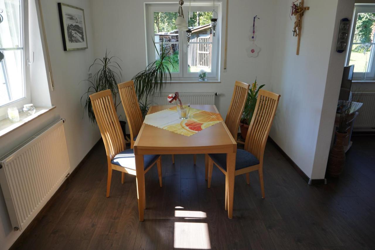 Ferienhaus Englburg In Absolut Ruhiger Lage Tittling Buitenkant foto